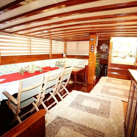 Botel Fortuna 2 Fethiye